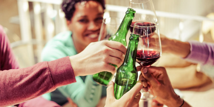 Goed nieuws: Bier en rode wijn helpen je afvallen