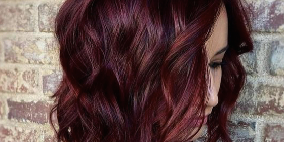Dit is dé haartrend van deze winter: Mulled wine hair