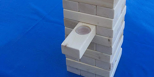 Leuk spel voor in het weekend: Jenga met drank