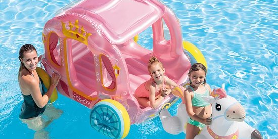 Deze opblaasbare prinsessenkoets wil je hebben! 