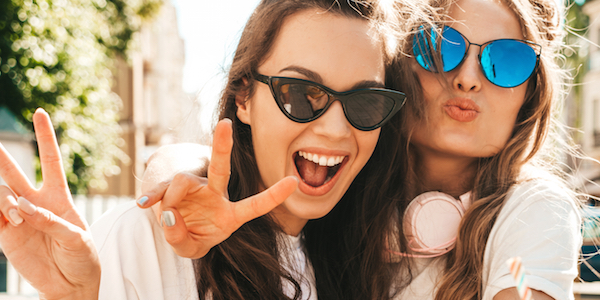 Waarom jouw sarcasme je siert 