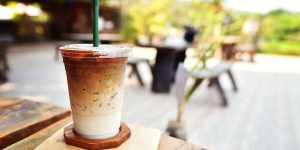 Recept: IJskoffie mét of zonder karamel