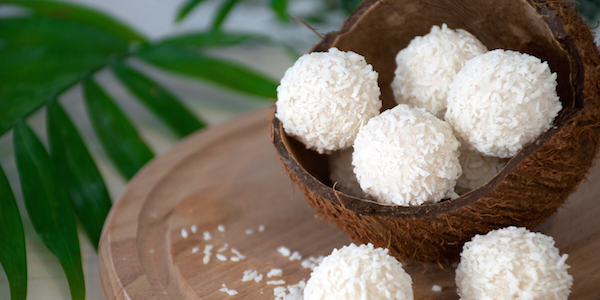 Zo maak je je eigen Raffaello bonbons 