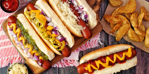 Nieuw onderzoek: elk broodje knakworst kost je 35 minuten van je leven