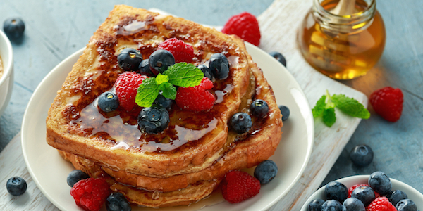 Wentelteefjes met mix van rood fruit 