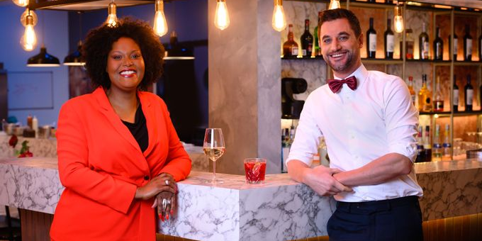 Op naar de liefde: Geef je op voor First Dates! 