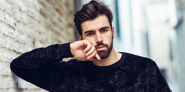 Waarom iemand vaak wil daten met iemand die eigenlijk onbereikbaar is