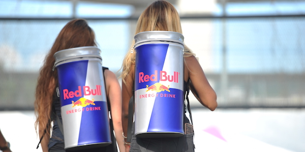 Ben je vervelend? Dan drink je vast veel Red Bull!
