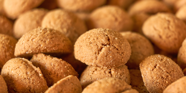 YES! Er zijn overal weer kruidnoten te koop