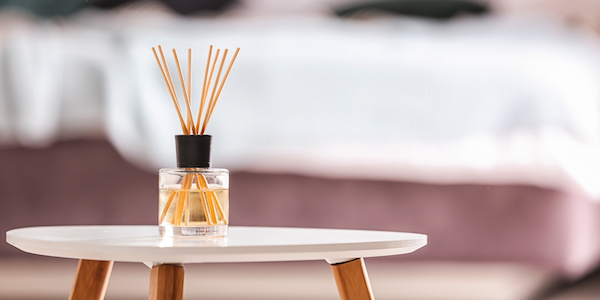 Weekendtip: Maak je eigen zomerse geurstokjes