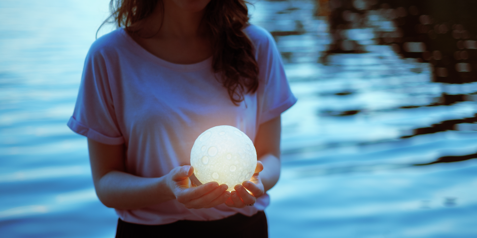 Slaap je slecht bij volle maan? Dit is de reden