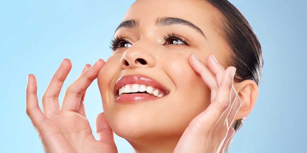 De geheimen achter de ‘clean girl' glow