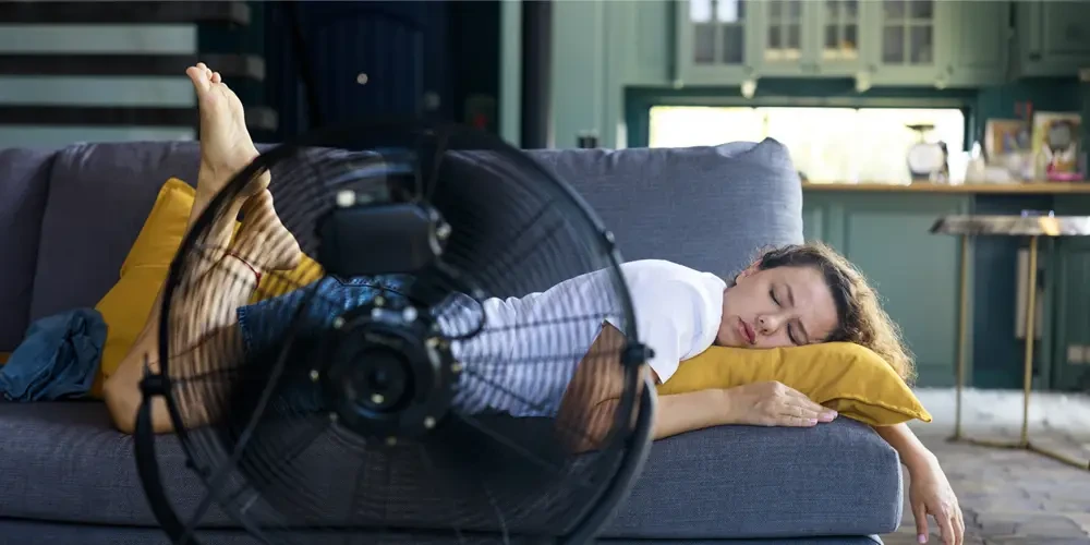 Ventilator bij hitte: deze do's en don'ts houden je echt koeler