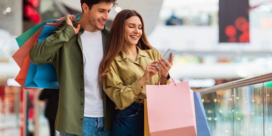 H&M opent in Den Haag: gratis giftcards, goodiebags én de Balmain collectie