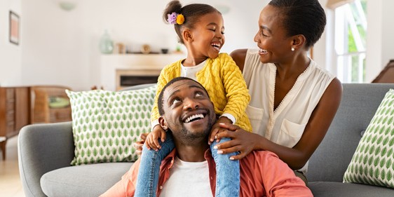 Zo wordt je zolder een trendy logeerkamer